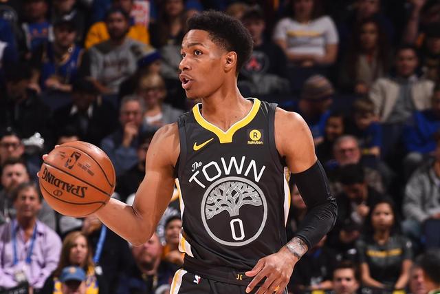 哈利伯顿24分字母利拉德缺阵 步行者擒雄鹿3-1