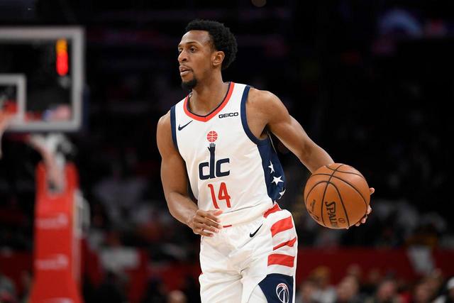 郭艾伦5分广州负同曦 孙铭徽20分广厦负北控