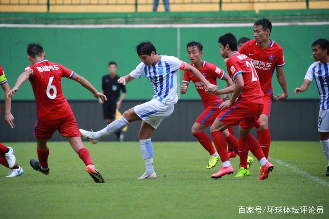 阿德巴约：10点半训练我8点半就到 C罗已经在游泳